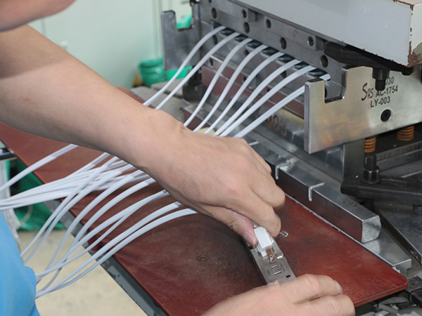 廠(chǎng)房車(chē)間